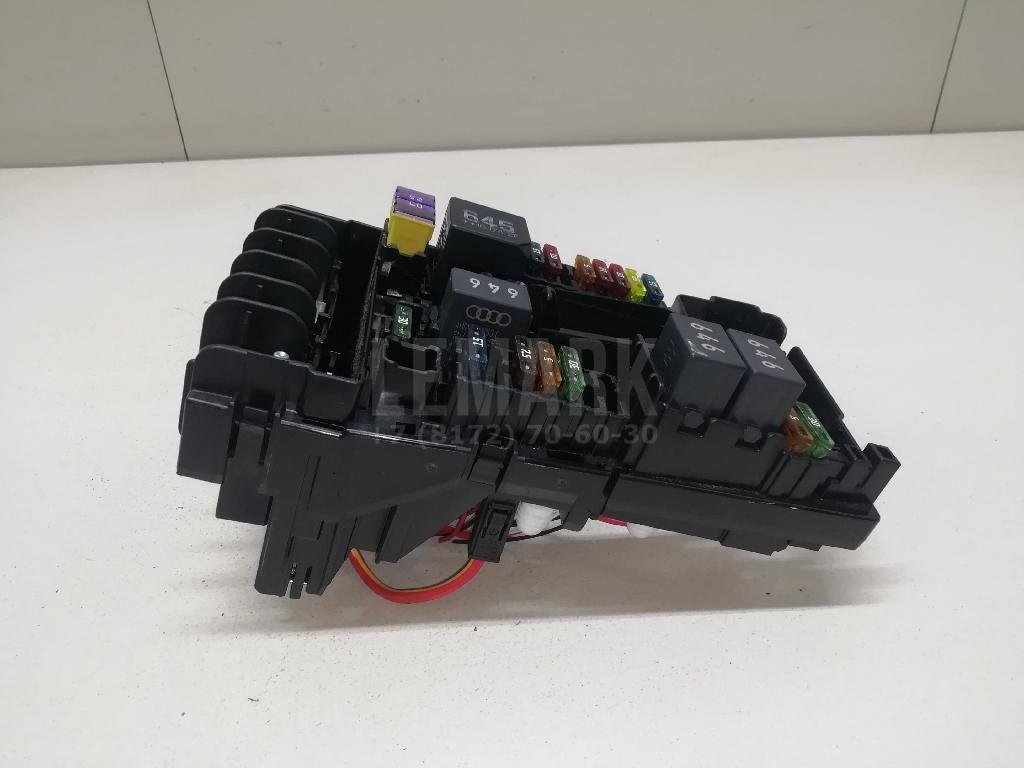 Блок предохранителей для  Audi A3 [8PA] Sportback 2004-2013