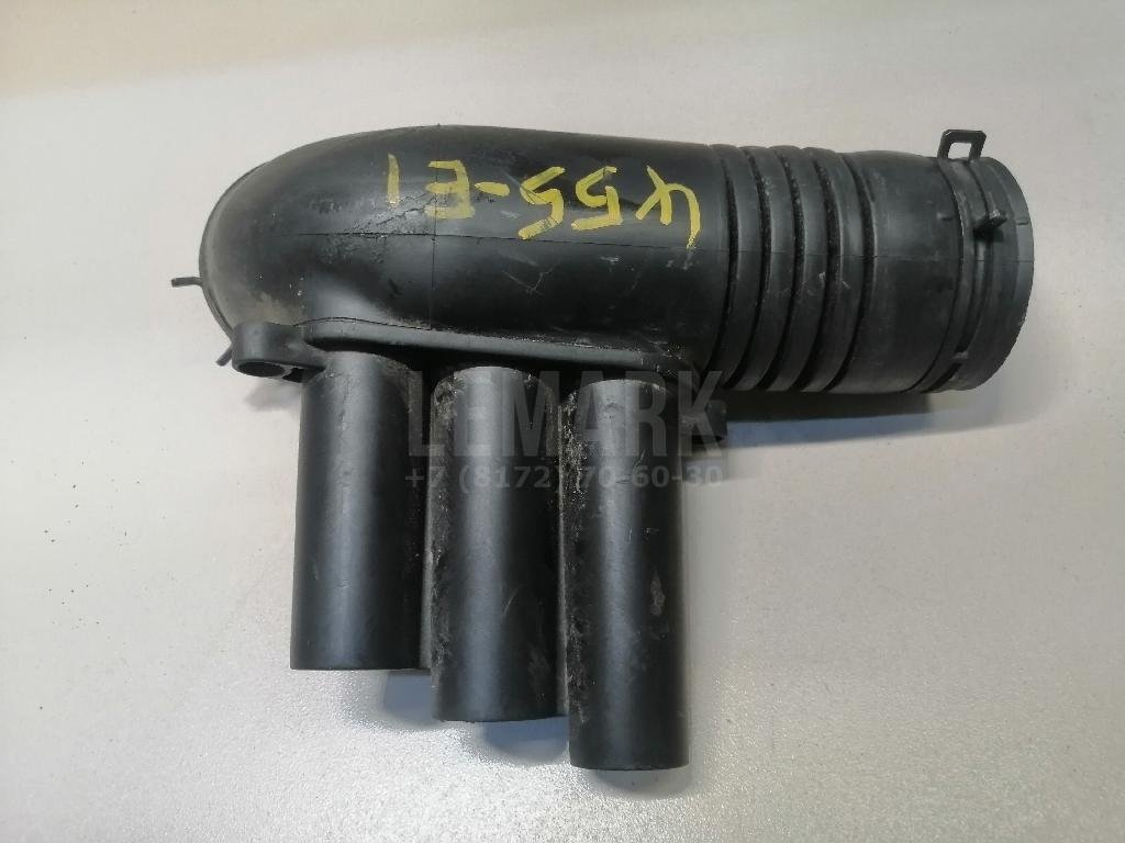 Патрубок воздушного фильтра