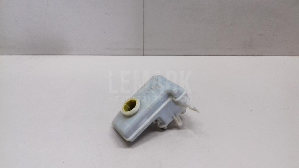 Бачок главного тормозного цилиндра