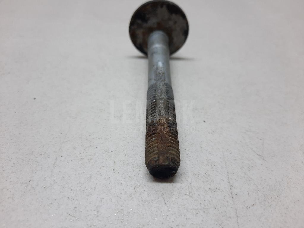 Болт развала задних колес