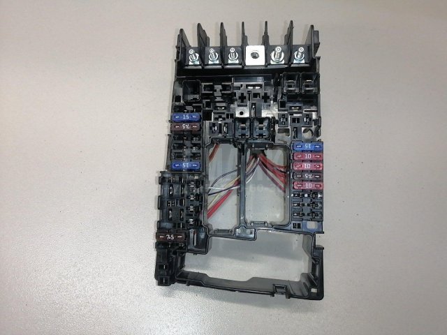 Блок предохранителей