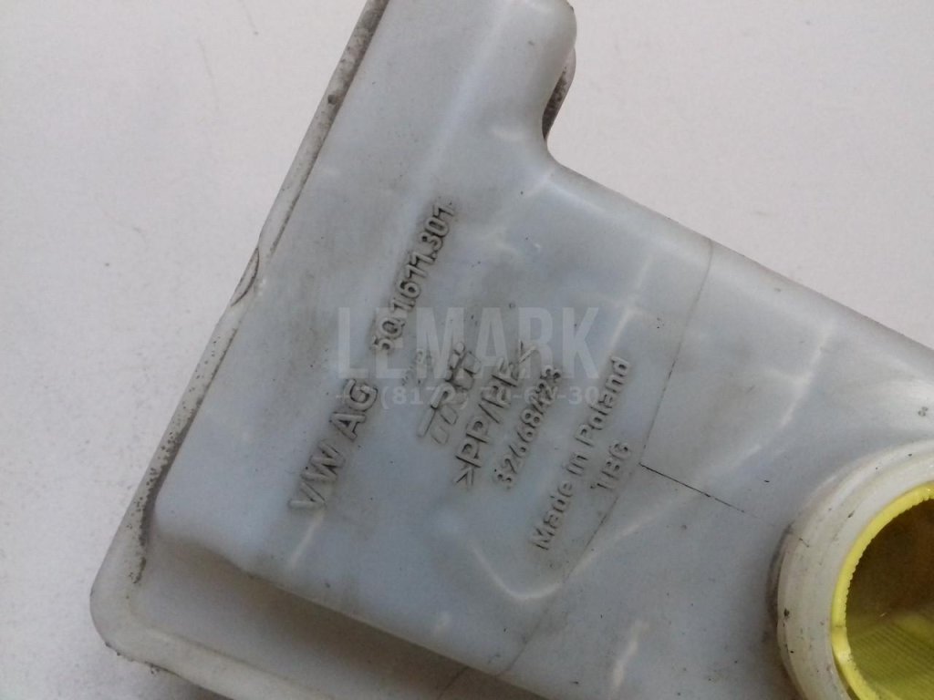 Бачок главного тормозного цилиндра