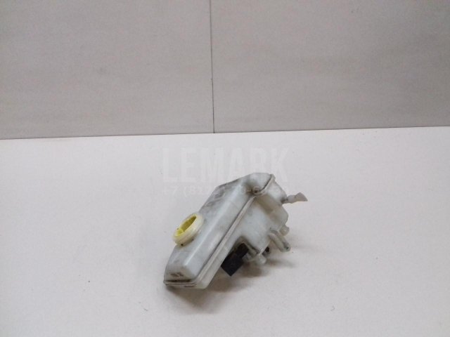 Бачок главного тормозного цилиндра