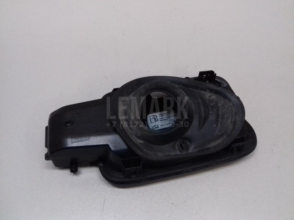 Ниша лючка бензобака