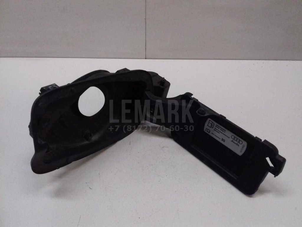 Ниша лючка бензобака