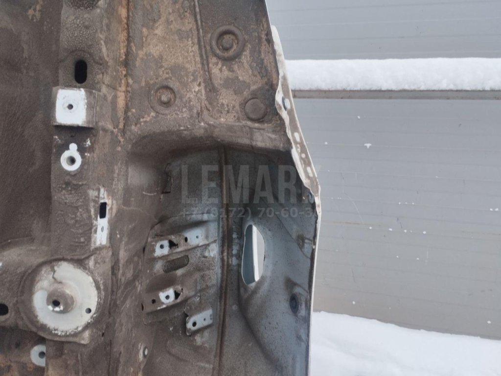 Ниша запасного колеса