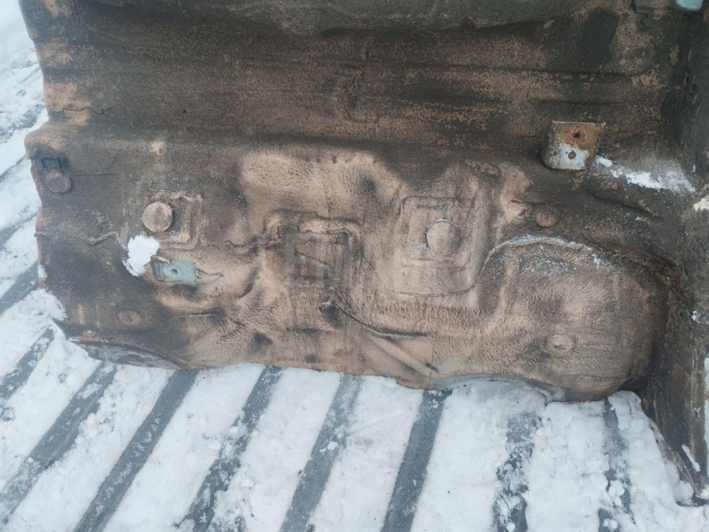 Ниша запасного колеса