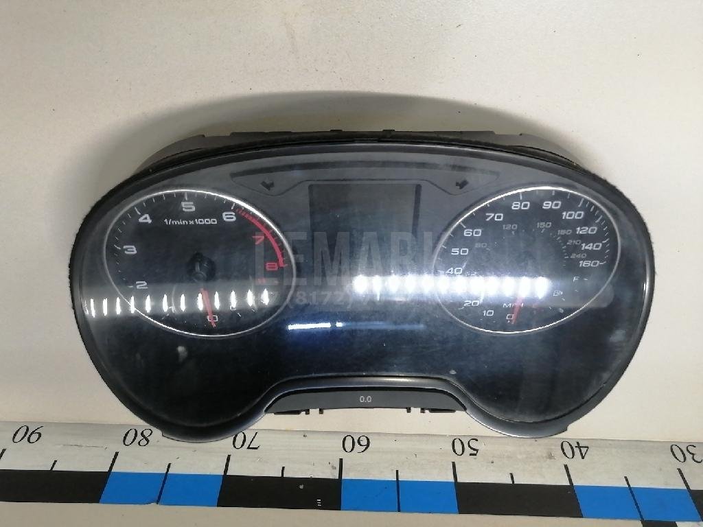 Панель приборов