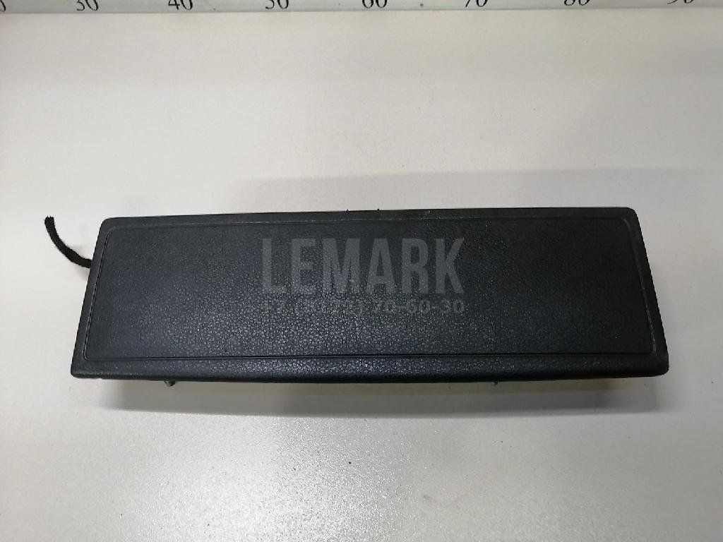 Подушка безопасности нижняя (для колен)