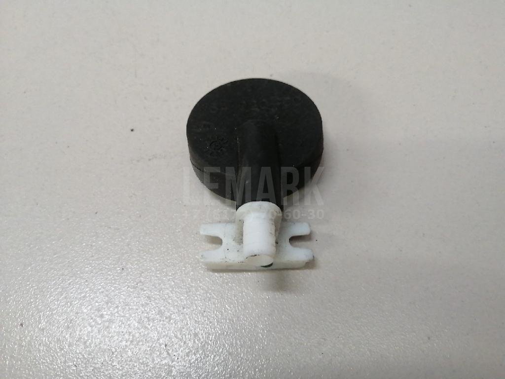 Клапан вентиляции фары