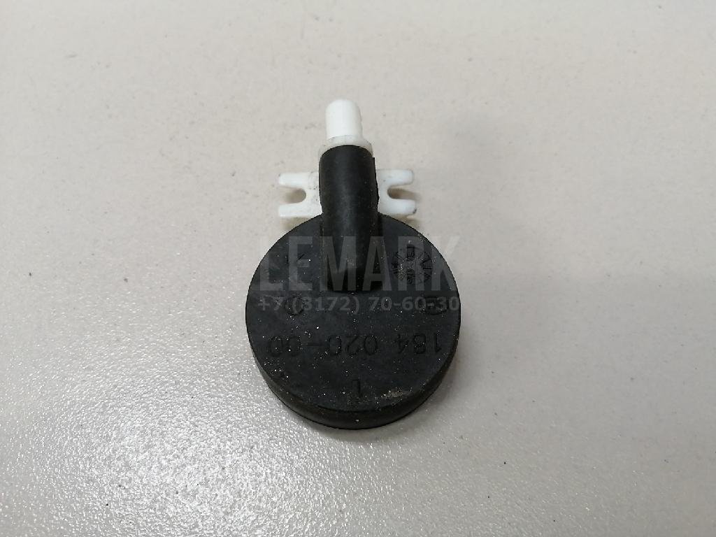 Клапан вентиляции фары