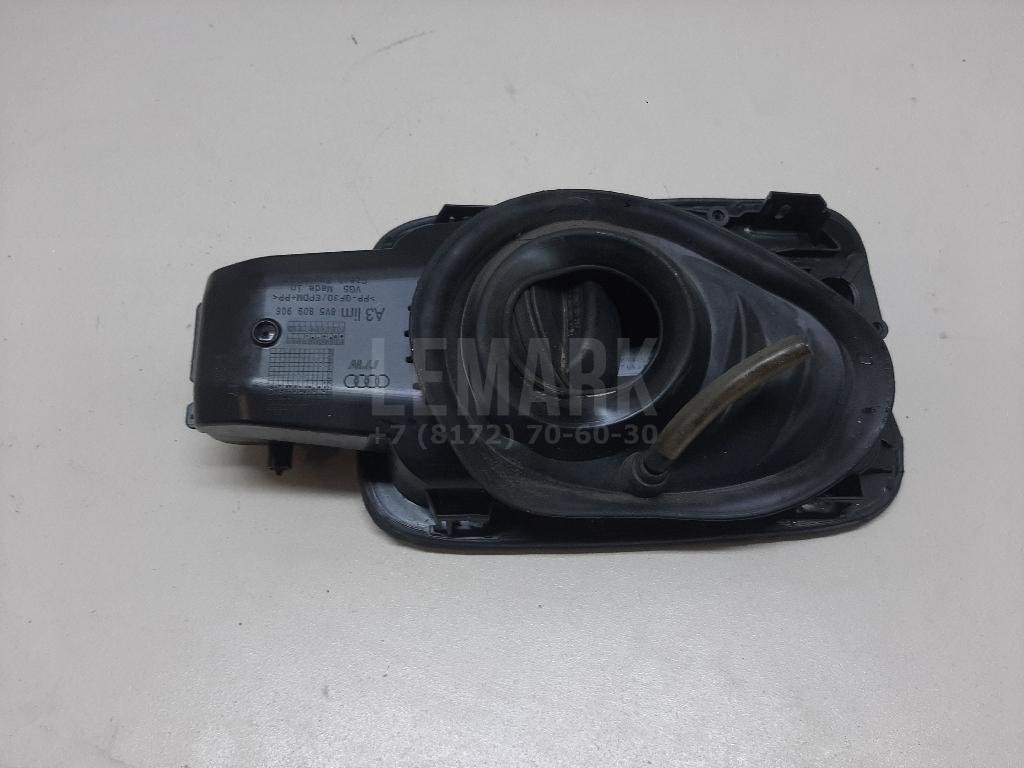 Лючок бензобака