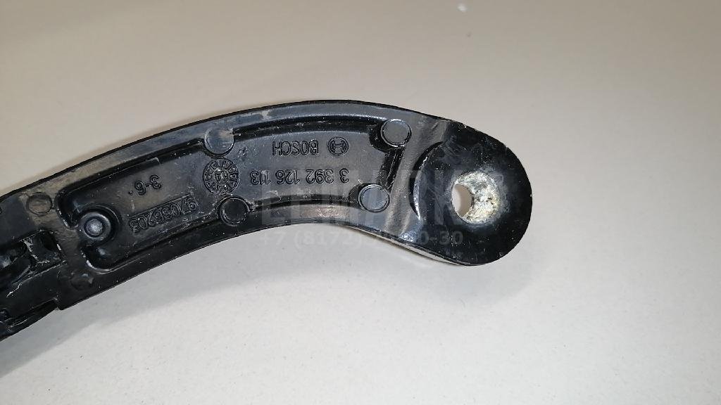 Поводок стеклоочистителя передний правый