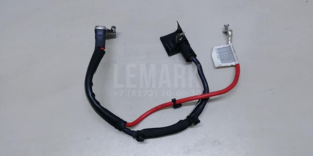 Клемма аккумулятора плюс