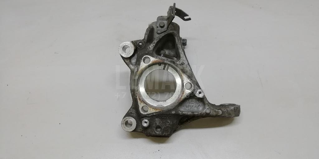 Кулак поворотный передний левый