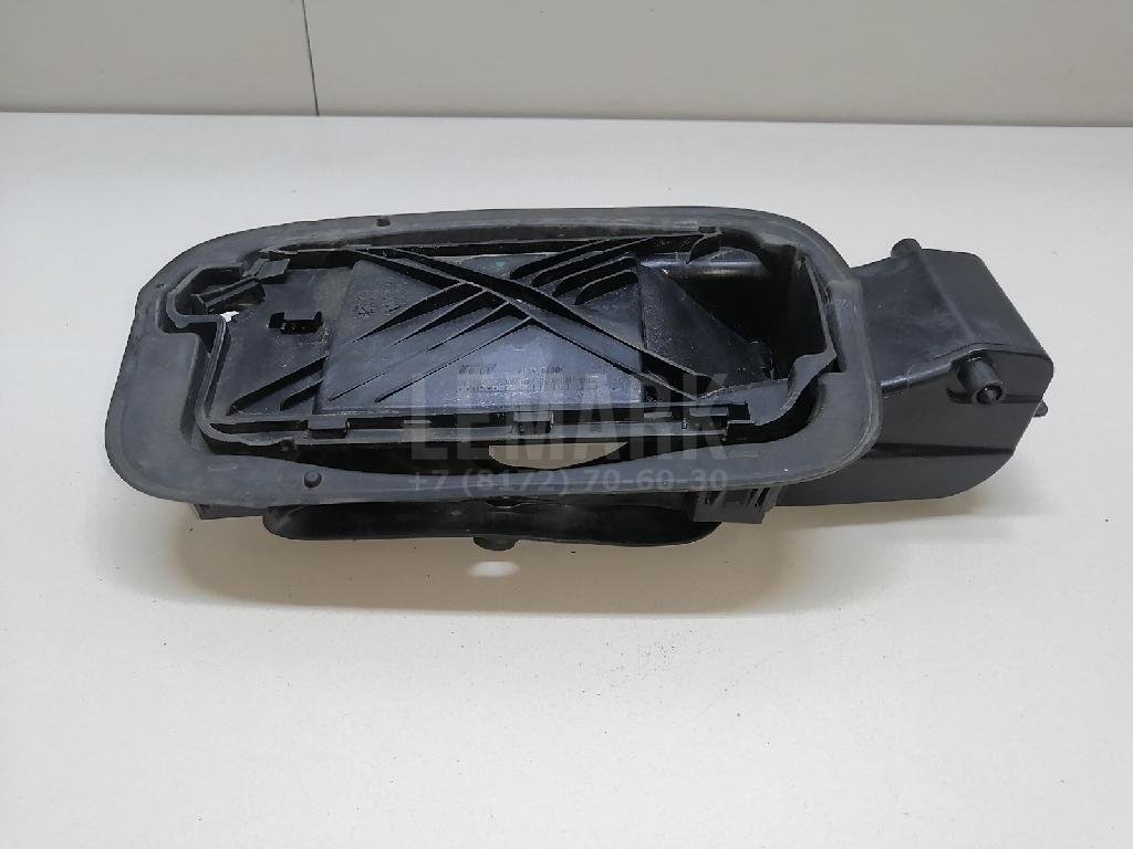 Ниша лючка бензобака