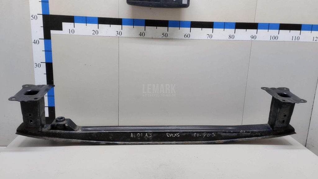 Усилитель заднего бампера