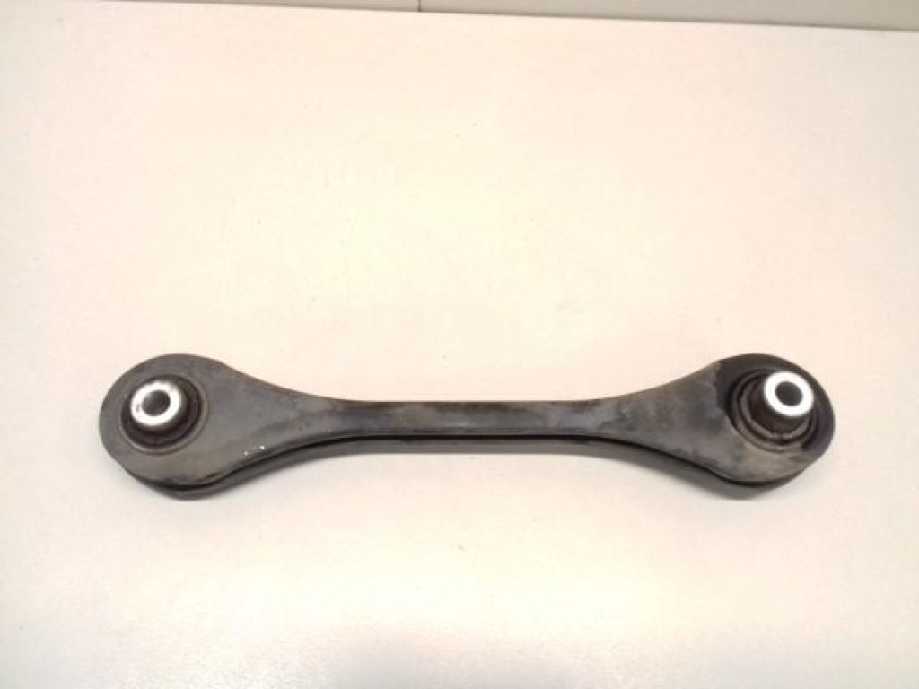 Тяга задняя поперечная