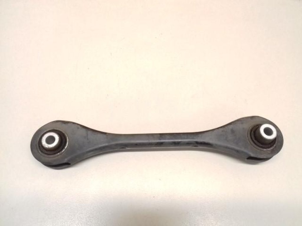 Тяга задняя поперечная