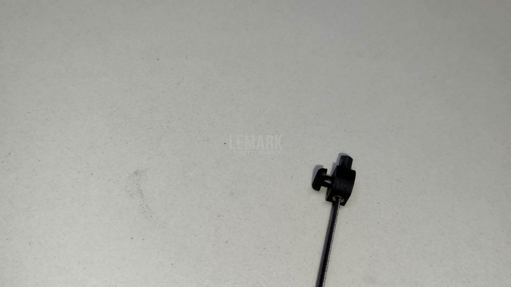 Трос открывания передней двери