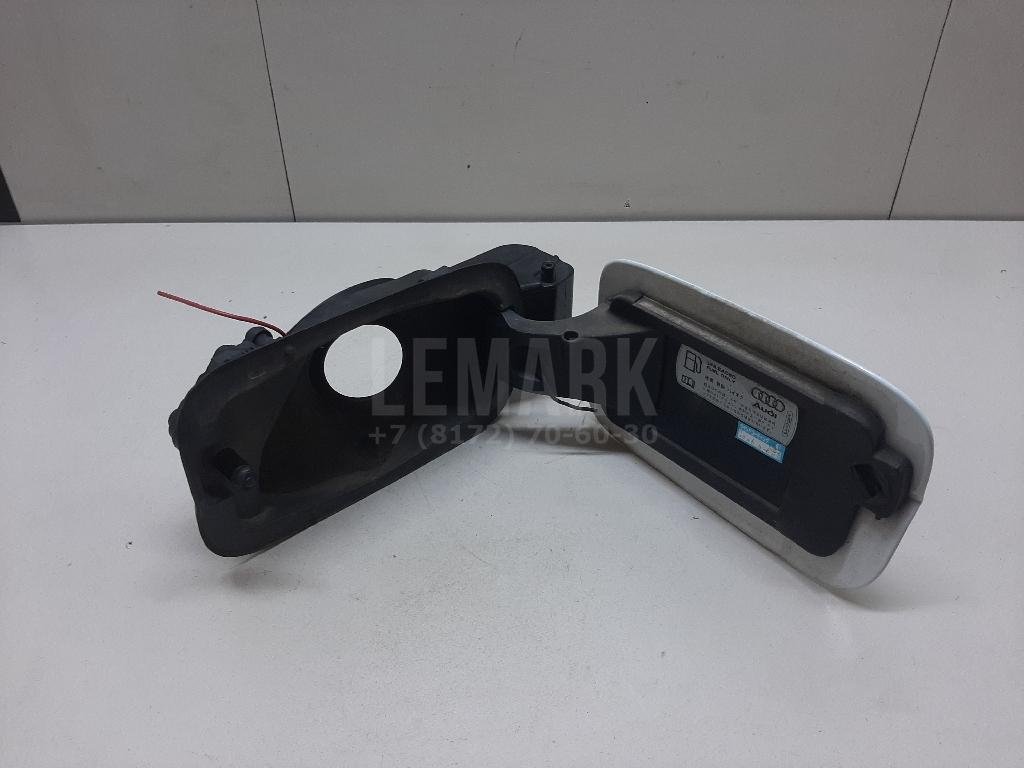 Лючок бензобака