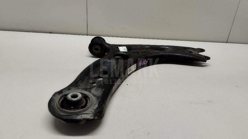 Рычаг передний правый