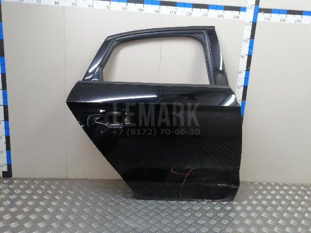 Дверь задняя правая