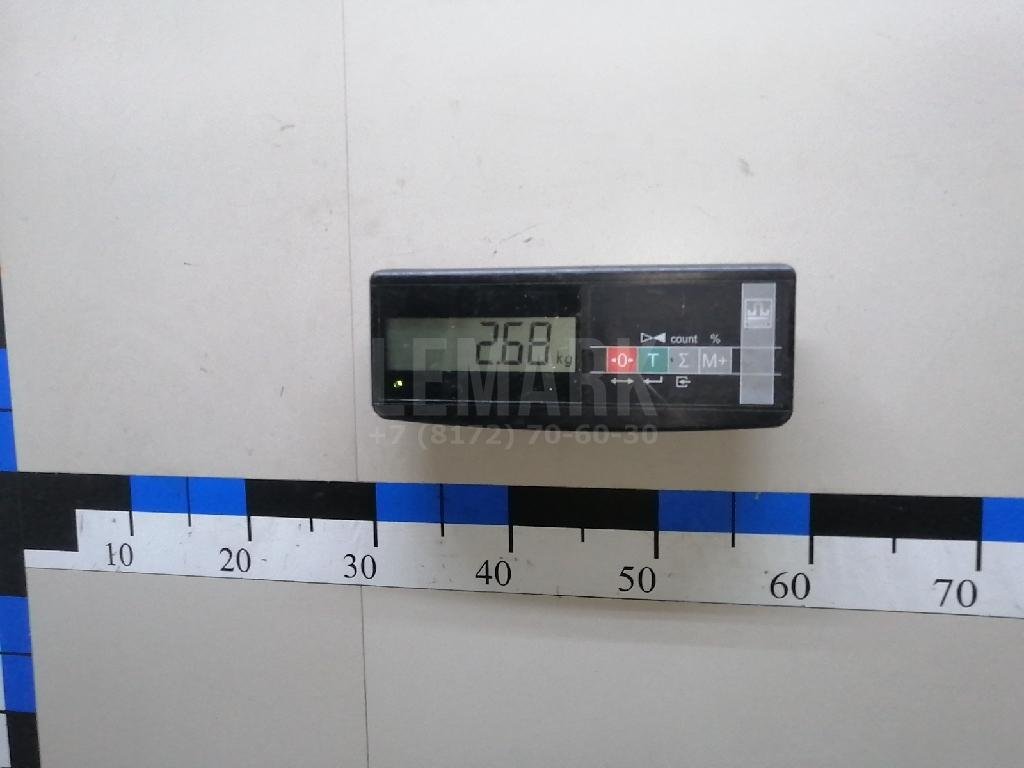 Кулак поворотный передний правый