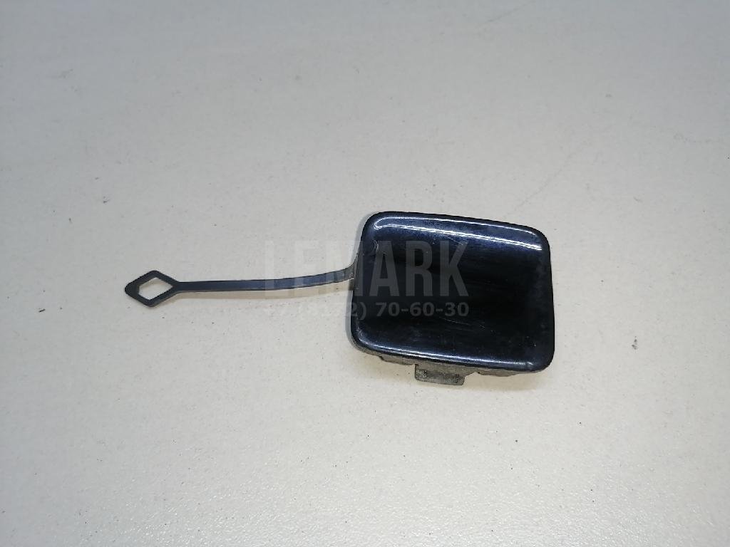 Заглушка буксировочного крюка