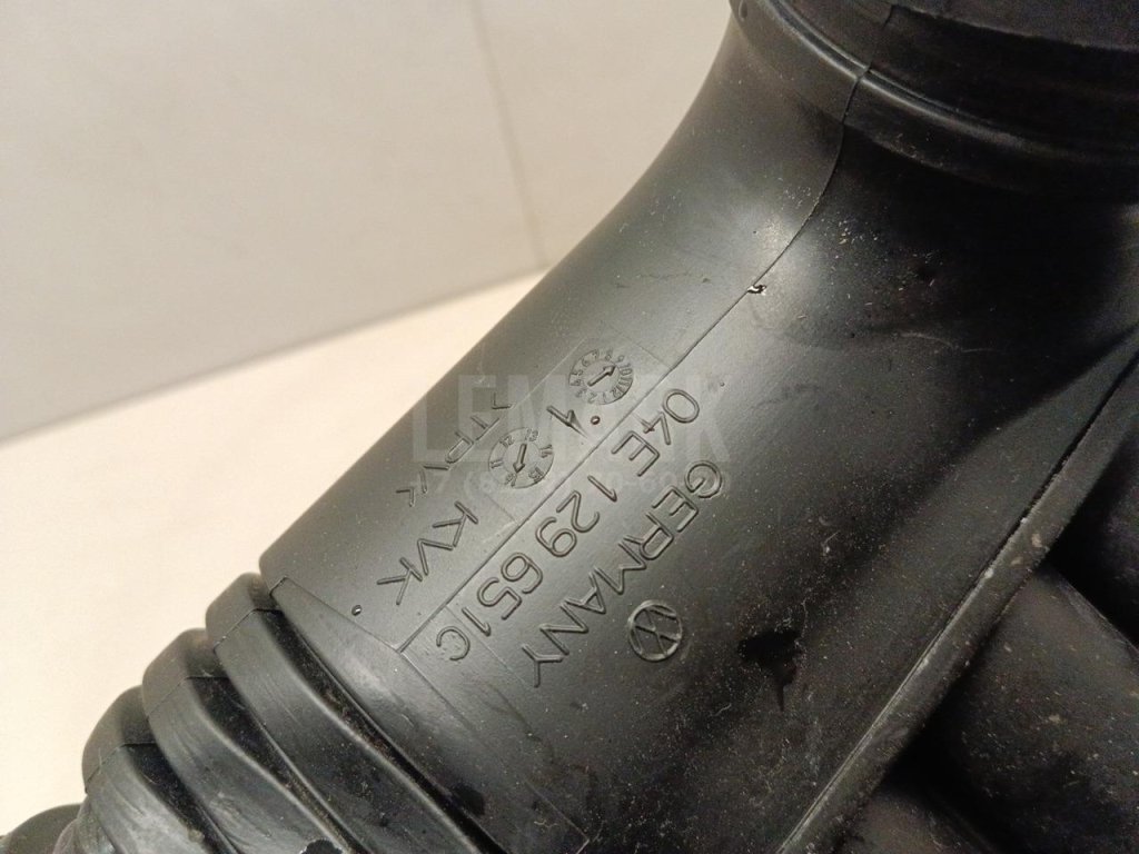 Патрубок воздушного фильтра