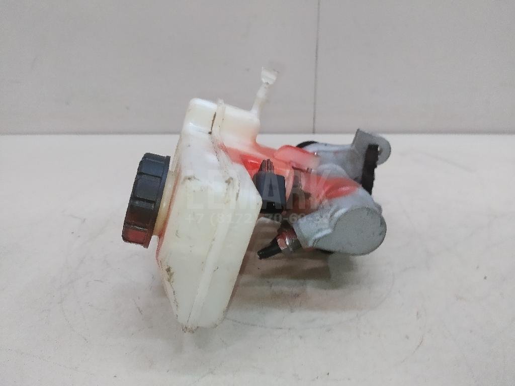 Цилиндр тормозной главный