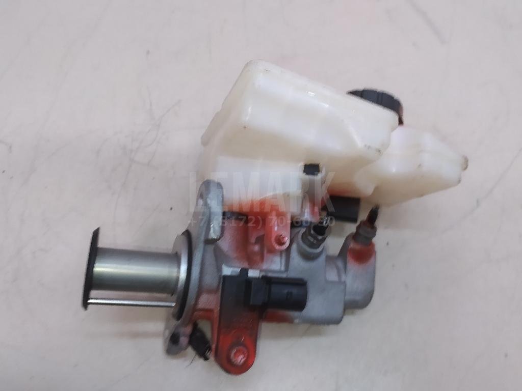 Цилиндр тормозной главный