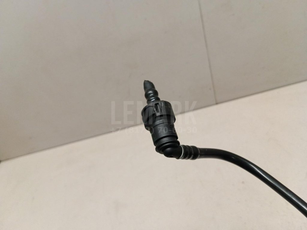 Трубка топливная