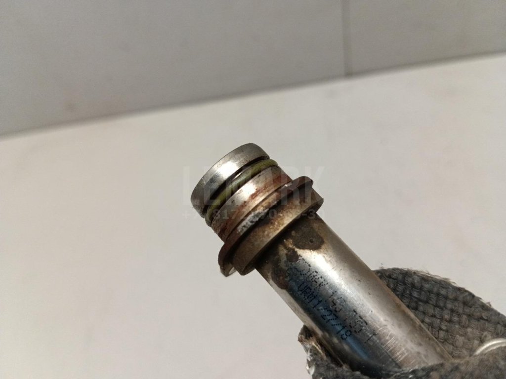 Трубка турбокомпрессора (турбины)