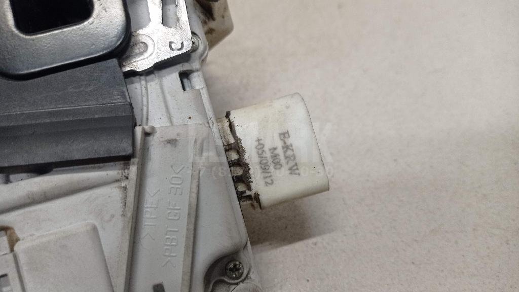 Замок двери задней правой