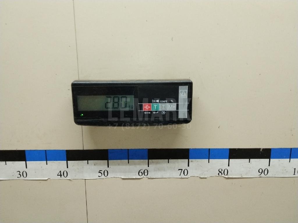 Кулак поворотный передний левый