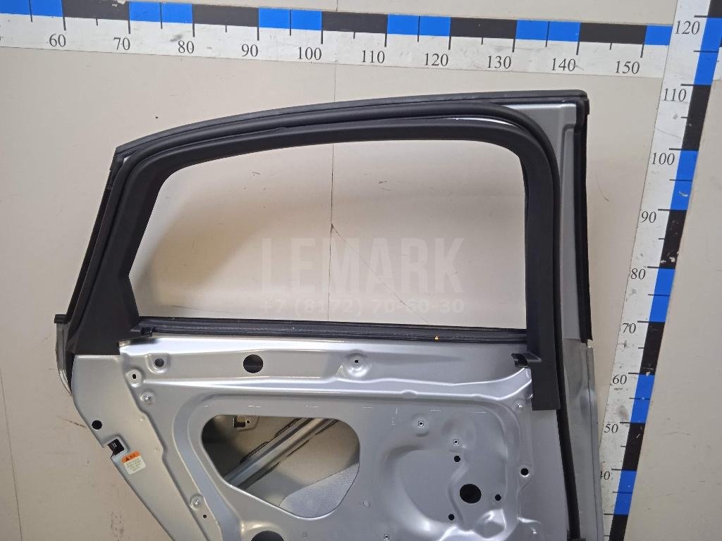 Дверь задняя левая