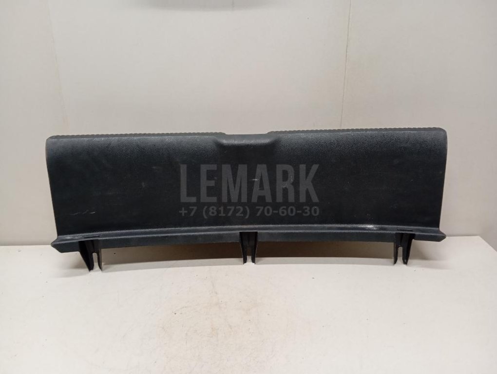 Обшивка багажника