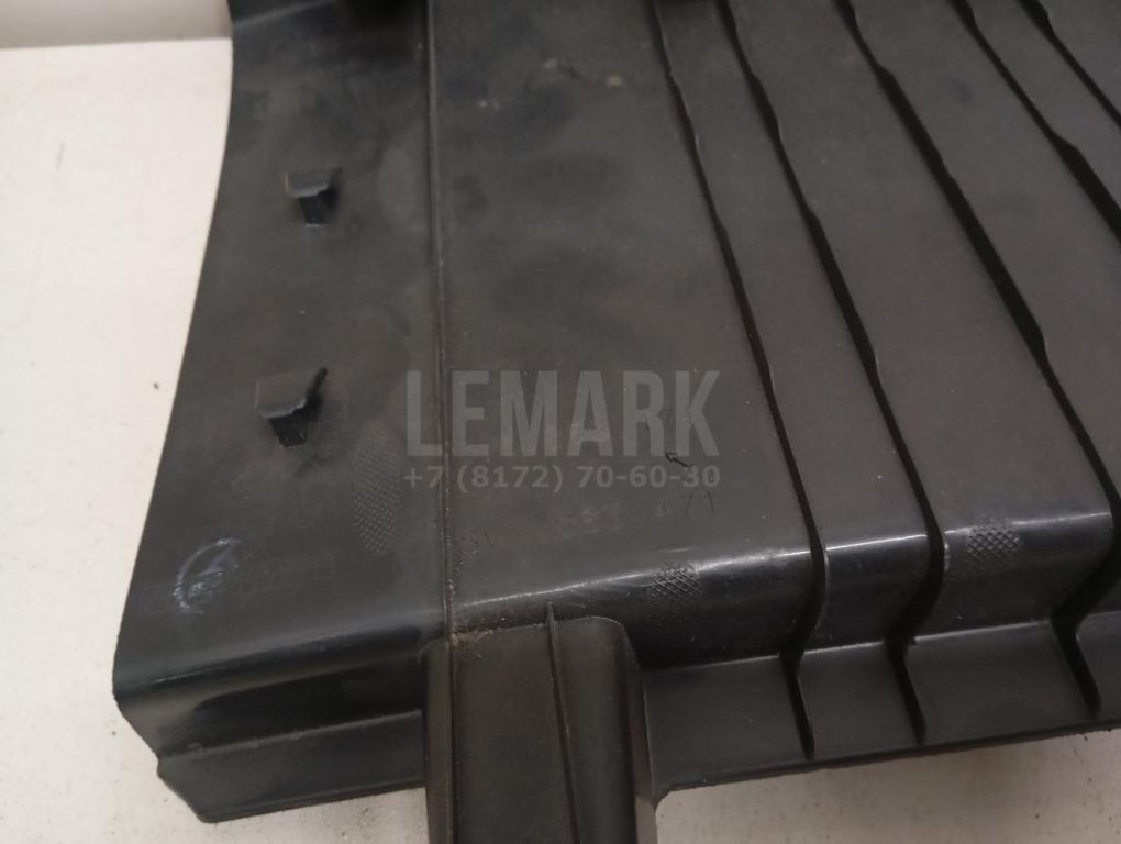 Обшивка багажника