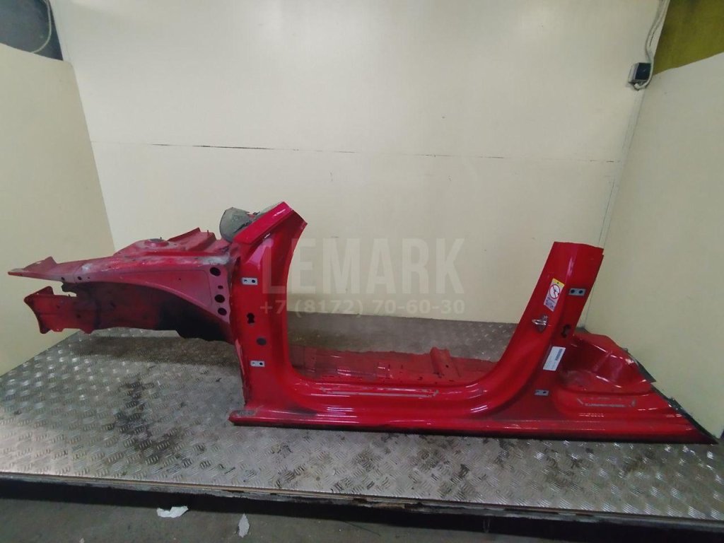 Порог со стойкой левый