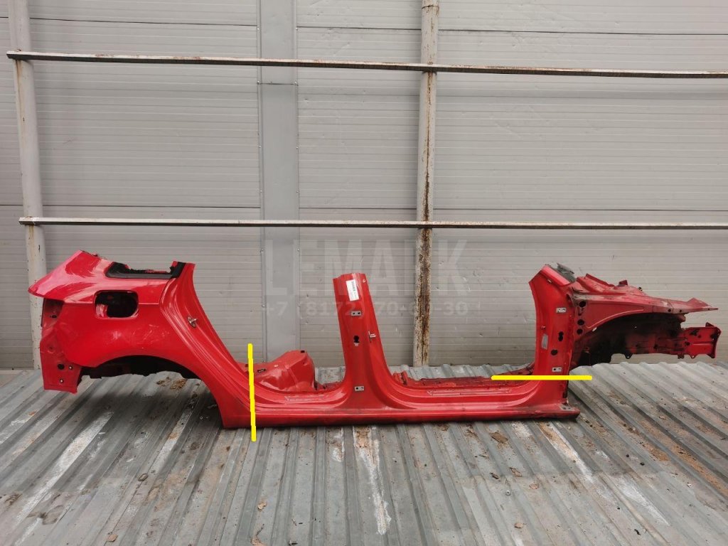 Порог со стойкой правый