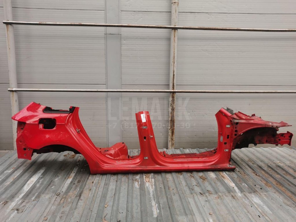 Порог со стойкой правый