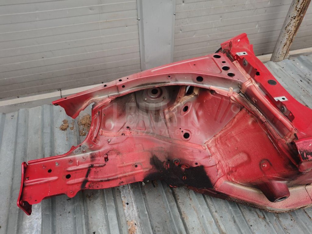 Порог со стойкой правый