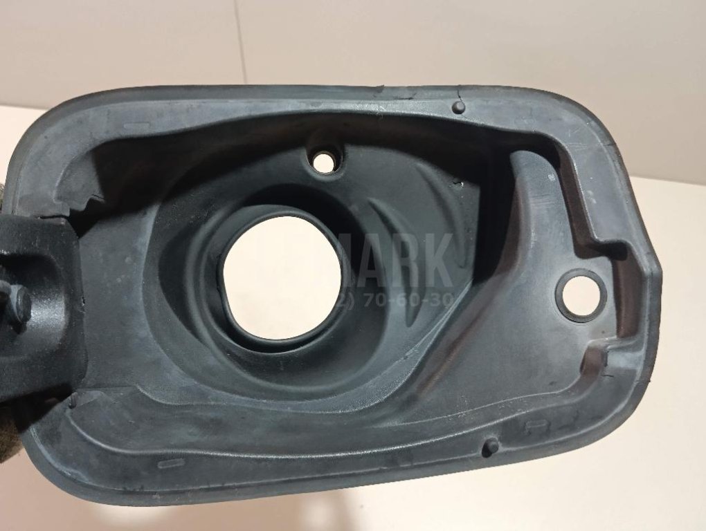 Ниша лючка бензобака