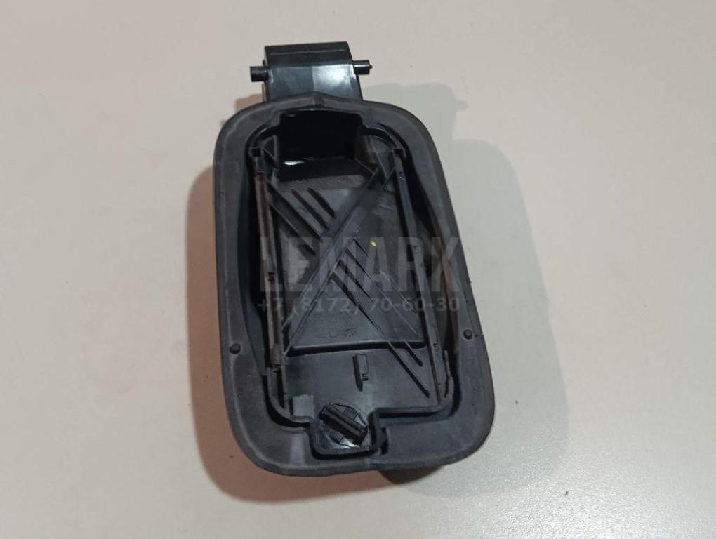 Ниша лючка бензобака