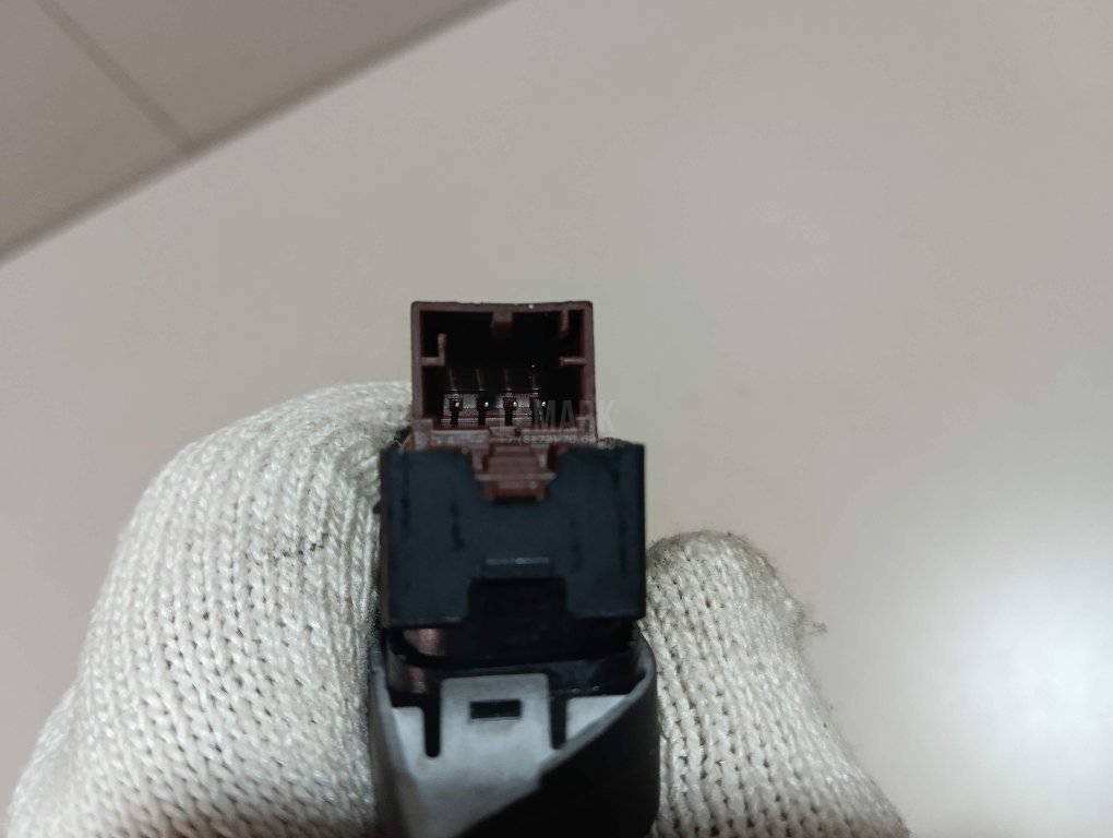 Кнопка центрального замка