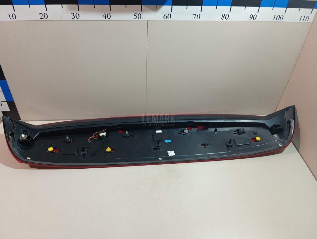 Спойлер (дефлектор) багажника