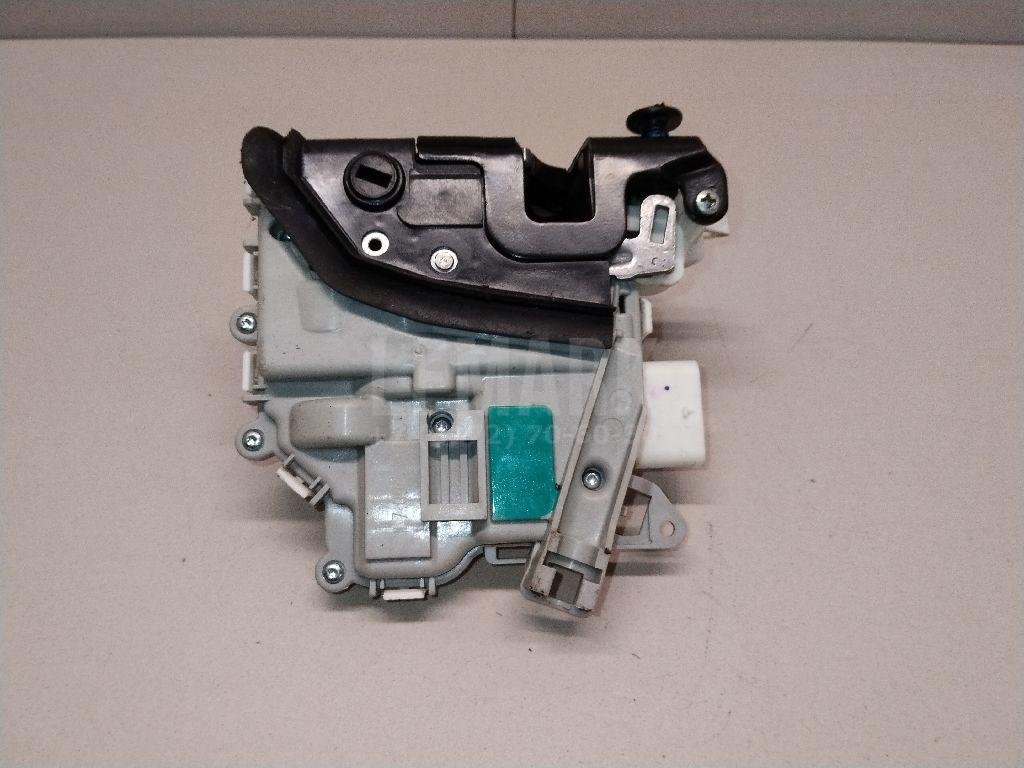 Замок двери задней правой