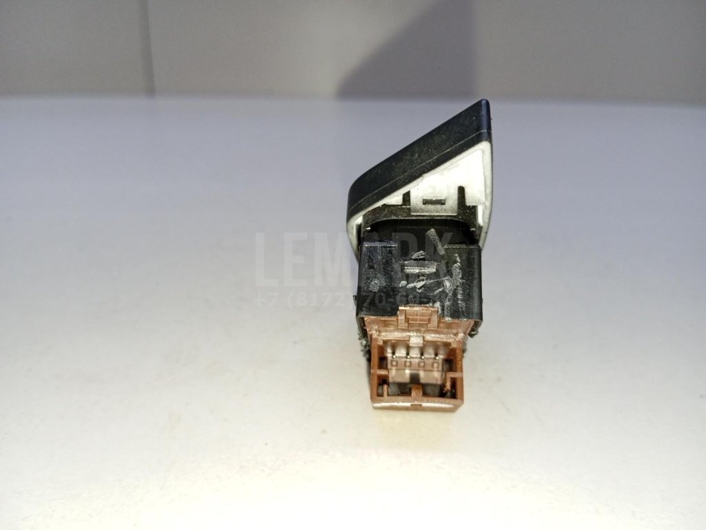 Кнопка центрального замка