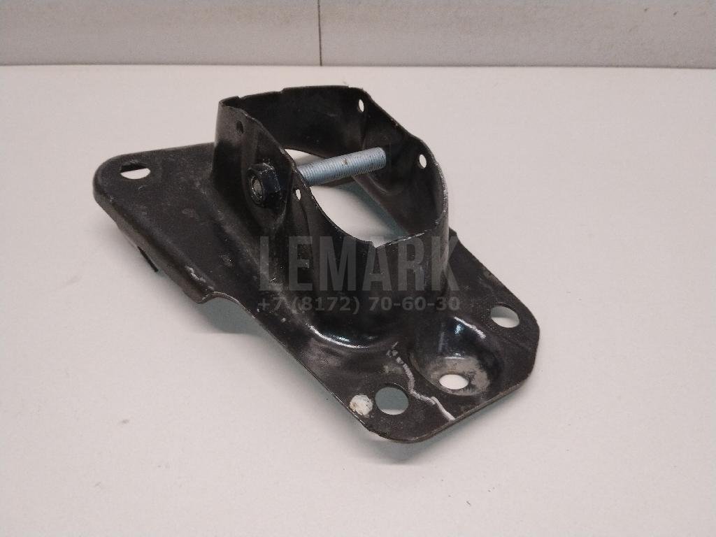 Кронштейн (п.з.к.) для  Audi A4 [B8] 2007-2015